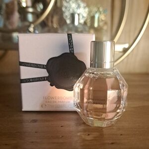 Viktor & Rolf Flowerbomb Eau de Parfum - Soft Pink